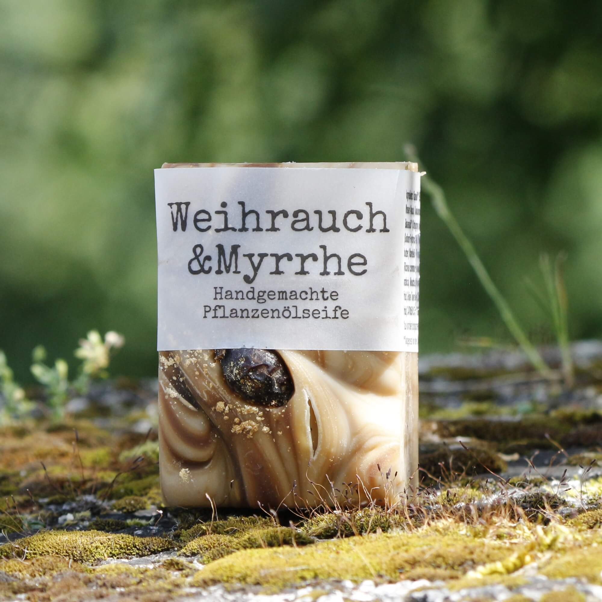 Handgemachte Weihrauch & Myrrhe Seife mit Goldschimmer