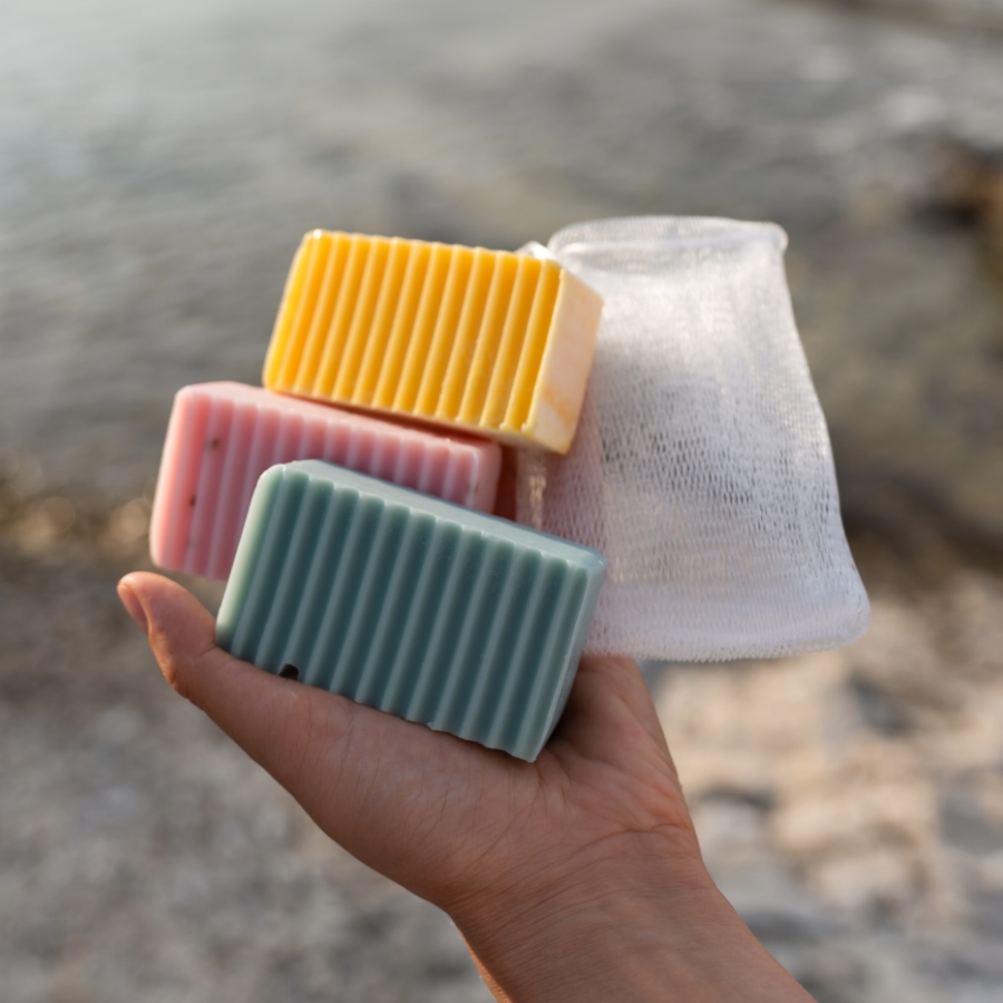Naturseifen und Duschseifen mit Mesh-Seifensäckchen
